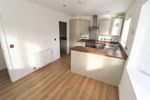 KITCHEN/DINER- click for photo gallery